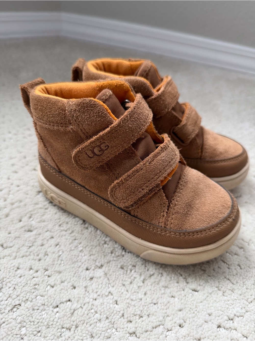 UGG Kids Chestnut Suede Velcro High-Top Boots